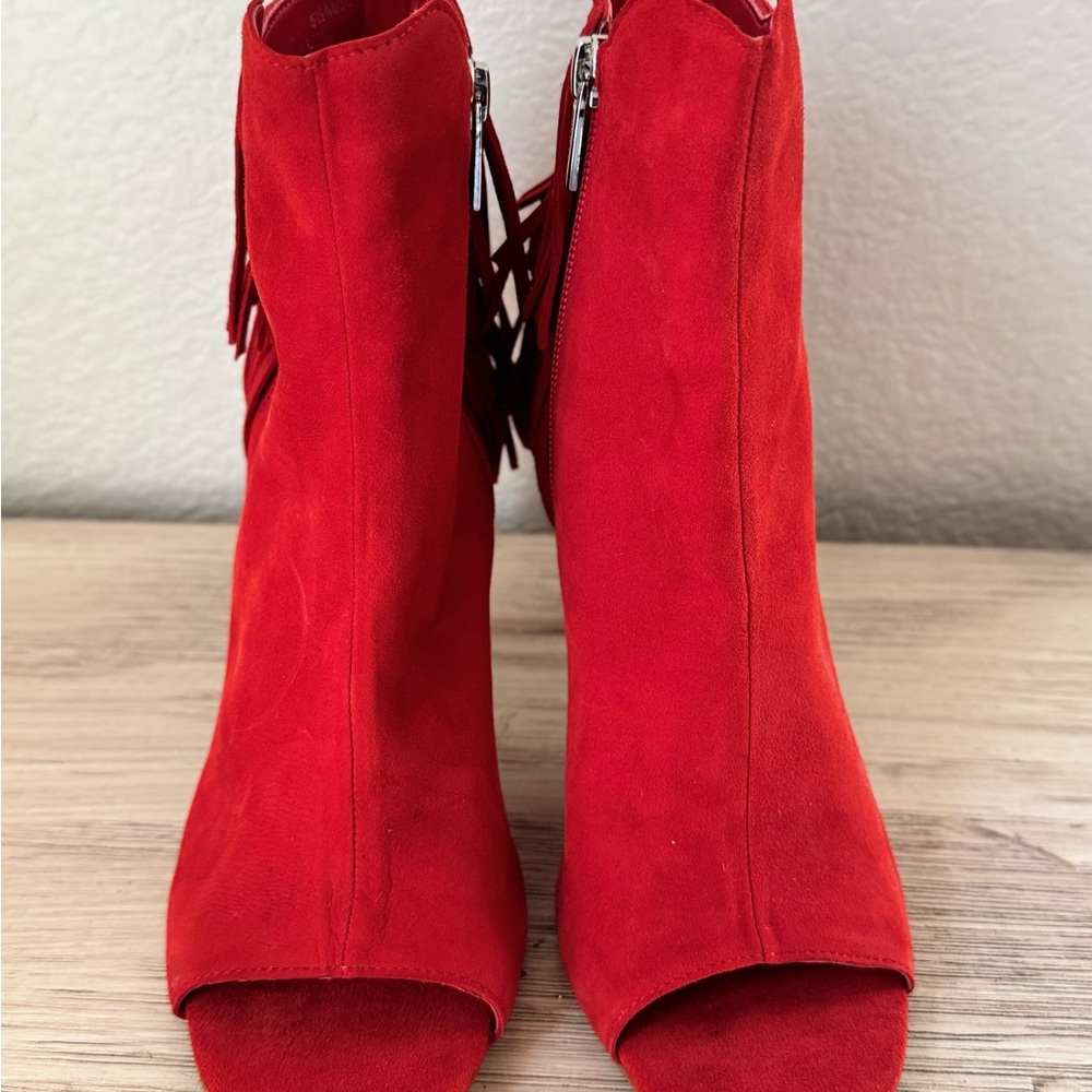 Vince Camuto Red Suede Fringe Heeled Boots. Size 5.5 - Picture 2 of 6